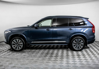 Подержанный автомобиль Volvo XC90 2019 года (8 фото)
