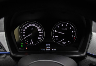 Подержанный автомобиль BMW X2 2019 года (13 фото)