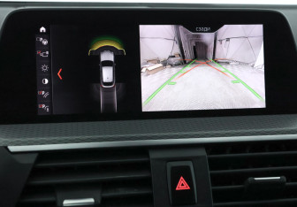 Подержанный автомобиль BMW X4 2021 года (17 фото)