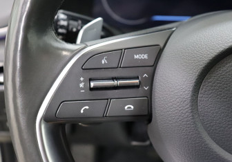 Подержанный автомобиль Hyundai Sonata 2019 года (16 фото)