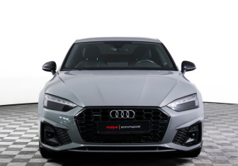 Подержанный автомобиль Audi A5 Coupe 2021 года (2 фото)