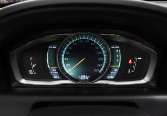 Подержанный автомобиль Volvo XC60 2013 года (13 фото)