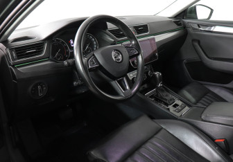 Подержанный автомобиль Skoda Superb Liftback 2018 года (9 фото)