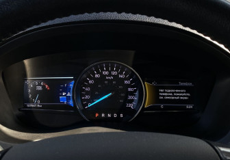 Подержанный автомобиль Ford Explorer 2018 года (28 фото)