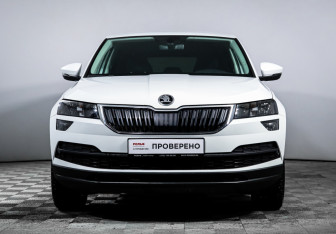 Подержанный автомобиль Skoda Karoq 2020 года (2 фото)