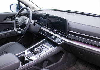 Подержанный автомобиль Kia Sportage 2025 года (10 фото)