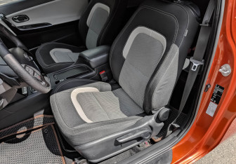 Подержанный автомобиль Kia Ceed Hatchback 2013 года (19 фото)