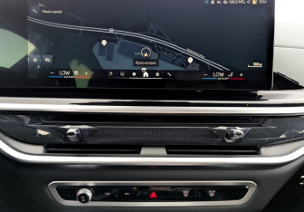 Подержанный автомобиль BMW X6 2023 года (15 фото)
