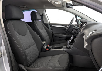 Подержанный автомобиль Citroen C4 Sedan 2020 года (24 фото)