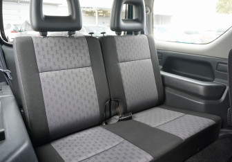 Подержанный автомобиль Suzuki Jimny 2008 года (9 фото)