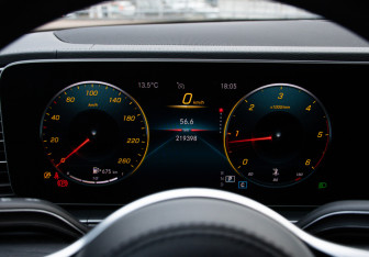 Подержанный автомобиль Mercedes-Benz GLE 2020 года (17 фото)