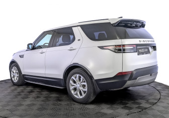 Подержанный автомобиль Land Rover Discovery 2017 года (7 фото)