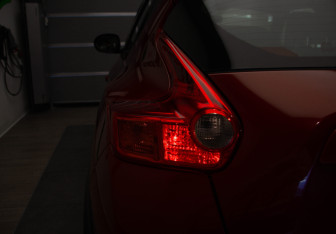 Подержанный автомобиль Nissan Juke 2014 года (22 фото)