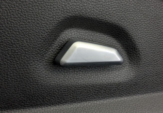 Подержанный автомобиль Москвич 3 2023 года (20 фото)