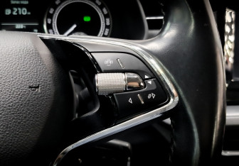 Подержанный автомобиль Skoda Rapid Liftback 2021 года (26 фото)