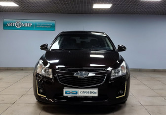 Подержанный автомобиль Chevrolet Cruze Hatchback 2014 года (2 фото)