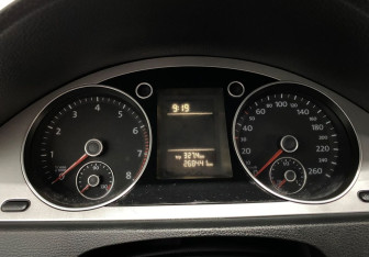 Подержанный автомобиль Volkswagen Passat Wagon 2010 года (12 фото)