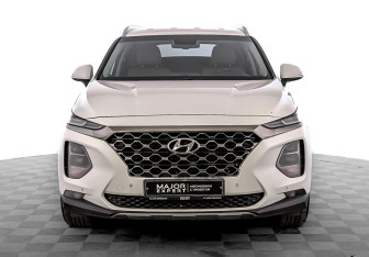 Подержанный автомобиль Hyundai Santa Fe 2020 года (2 фото)