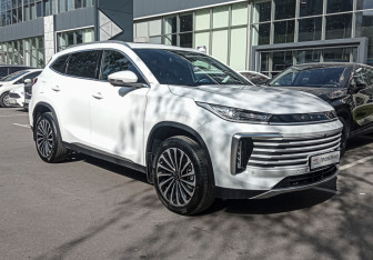 Подержанный автомобиль Exeed TXL 2024 года (3 фото)