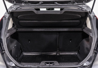 Подержанный автомобиль Ford Fiesta Hatchback 2018 года (13 фото)