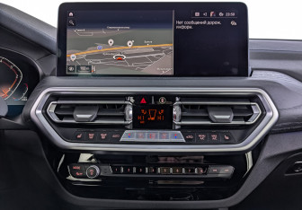Подержанный автомобиль BMW X3 2021 года (16 фото)