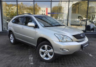 Подержанный автомобиль Lexus RX 2006 года (3 фото)