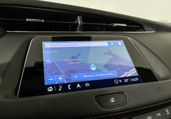 Подержанный автомобиль Cadillac XT4 2020 года (21 фото)