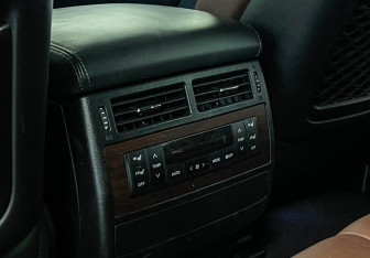 Подержанный автомобиль Toyota Land Cruiser Suv 2019 года (28 фото)