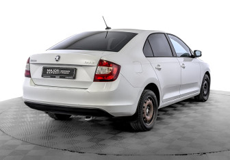 Подержанный автомобиль Skoda Rapid Liftback 2019 года (5 фото)