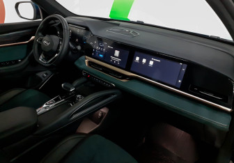 Подержанный автомобиль Geely Monjaro 2024 года (9 фото)