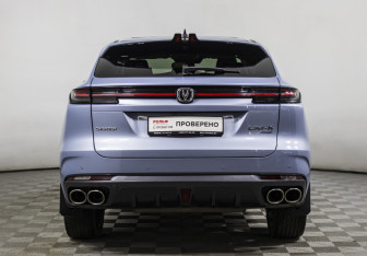 Подержанный автомобиль Changan UNI-K 2022 года (6 фото)