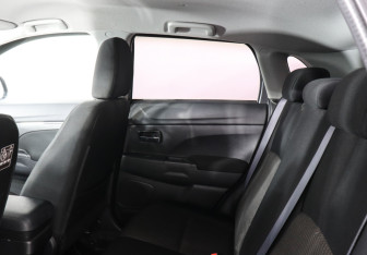 Подержанный автомобиль Mitsubishi ASX 2018 года (10 фото)