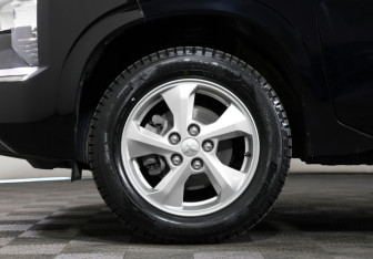 Подержанный автомобиль Mitsubishi Xpander 2023 года (25 фото)