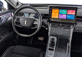 Подержанный автомобиль Wey Coffee 01 2023 года (30 фото)