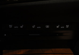 Подержанный автомобиль Lexus ES 2021 года (26 фото)