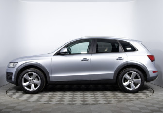 Подержанный автомобиль Audi Q5 2015 года (8 фото)