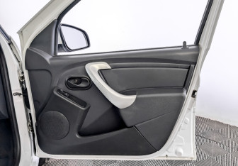 Подержанный автомобиль LADA (ВАЗ) Largus Wagon 2021 года (24 фото)