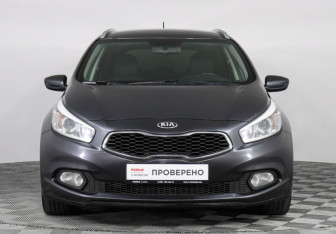 Подержанный автомобиль Kia Ceed Wagon 2012 года (2 фото)