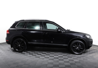 Подержанный автомобиль Volkswagen Touareg 2010 года (4 фото)
