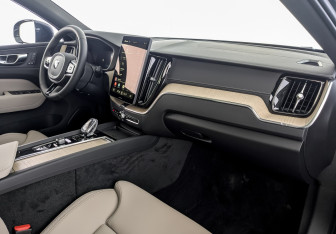 Новый Volvo XC60 2025 (9 фото)