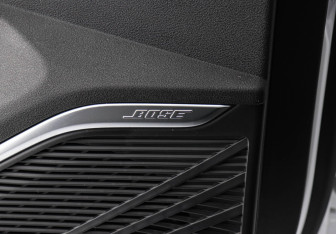 Подержанный автомобиль Geely Monjaro 2024 года (17 фото)