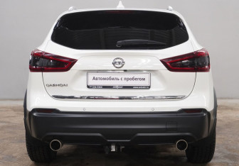 Подержанный автомобиль Nissan Qashqai 2020 года (6 фото)
