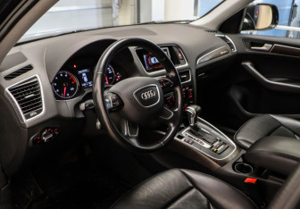Подержанный автомобиль Audi Q5 2015 года (7 фото)