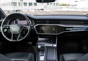 Подержанный автомобиль Audi A6 Sedan 2020 года (13 фото)