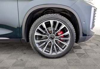 Подержанный автомобиль Exeed TXL 2024 года (18 фото)