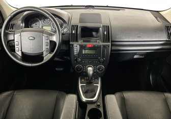 Подержанный автомобиль Land Rover Freelander 2009 года (12 фото)
