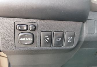 Подержанный автомобиль Toyota RAV4 2017 года (15 фото)
