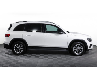 Подержанный автомобиль Mercedes-Benz GLB 2021 года (4 фото)