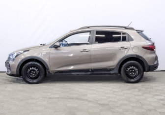 Подержанный автомобиль Kia Rio Hatchback 2021 года (8 фото)