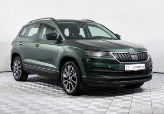 Подержанный автомобиль Skoda Karoq 2021 года (3 фото)